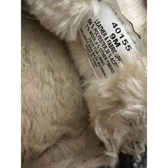 Minnetonka Tilia moccasin slipper in grey suede. Size 9(W). - Picture 8 of 8